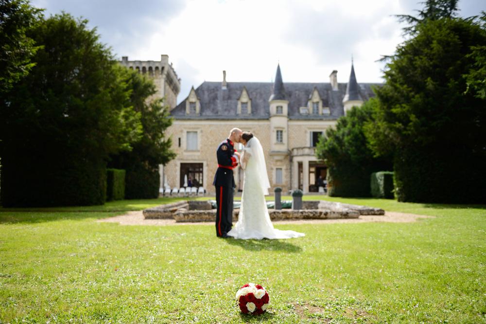 crop_9999_1000_Chateau-de-la-Croix-Wedding-Olivers-Traves7