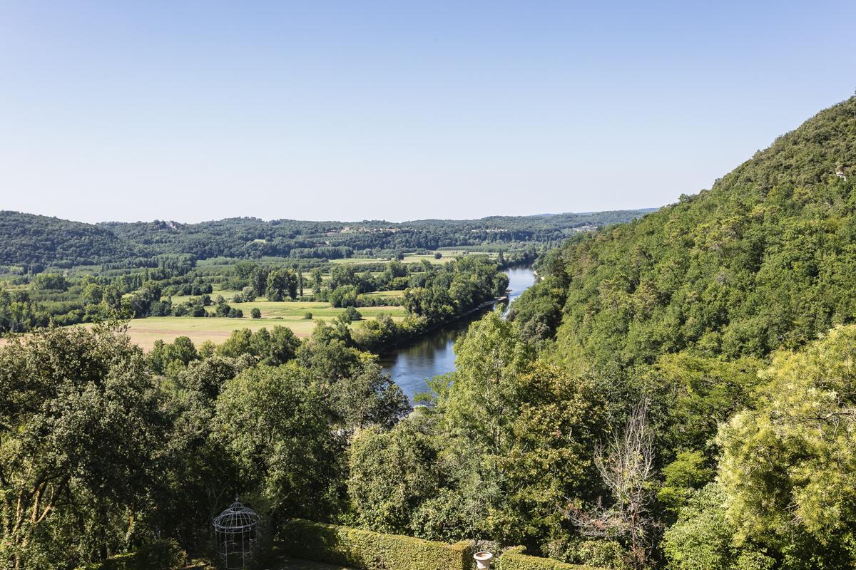 crop_9999_1000_Chateau-les-Tourelles-Dordogne-Olivers-Travel6