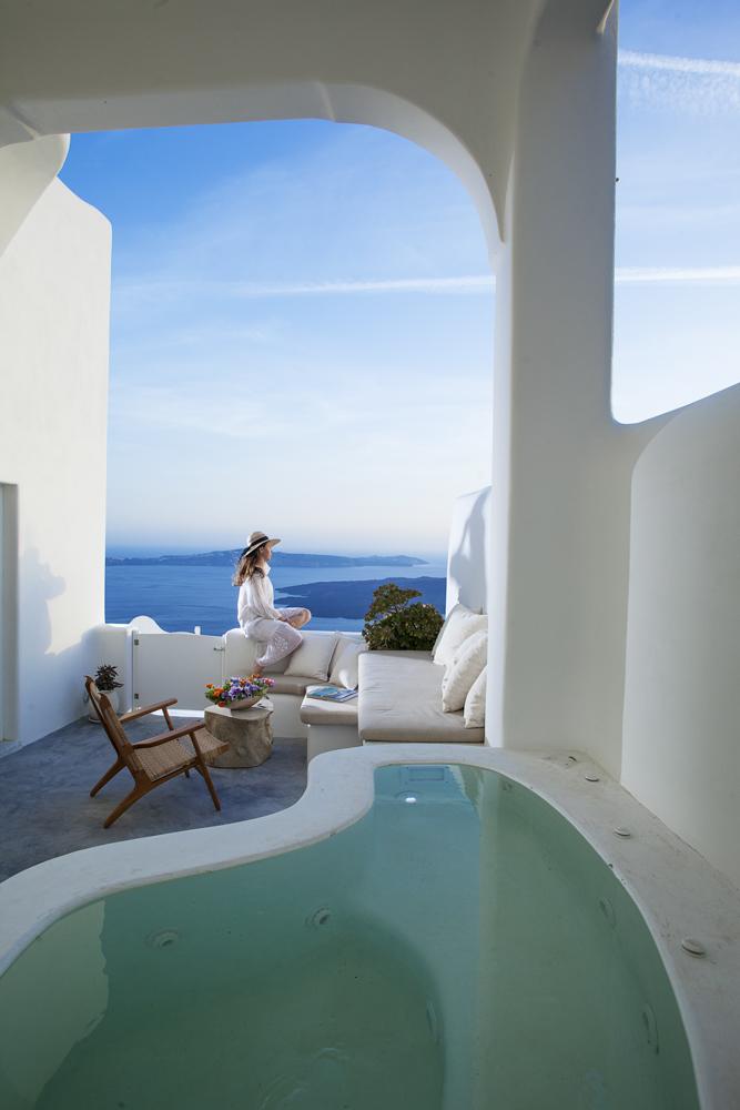 crop_9999_1000_Santorini-Blue-Santorini-Olivers-Travels-11